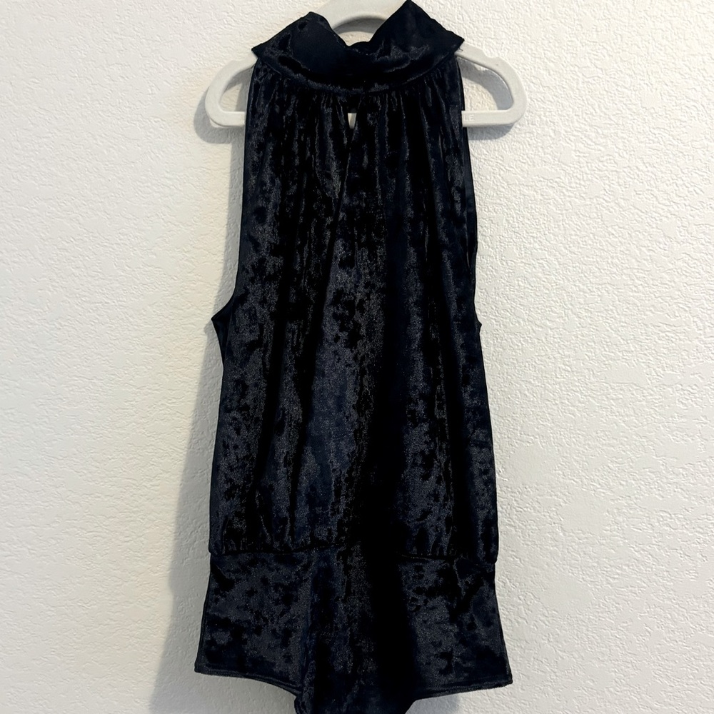 CENTRAL PARK WEST REVOLVE Ocean Drive Velvet Keyhole Bodysuit Midnight N… - Picture 3 of 14